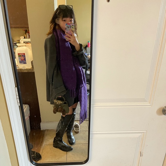 cos purple scarf - Picture 1 of 3
